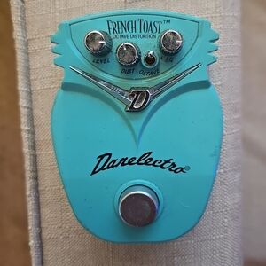 Danelectro French Toast Octave Distortion Pedal